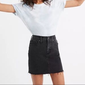 Madewell Stretch Denim Straight Mini Skirt in Ashcraft Wash